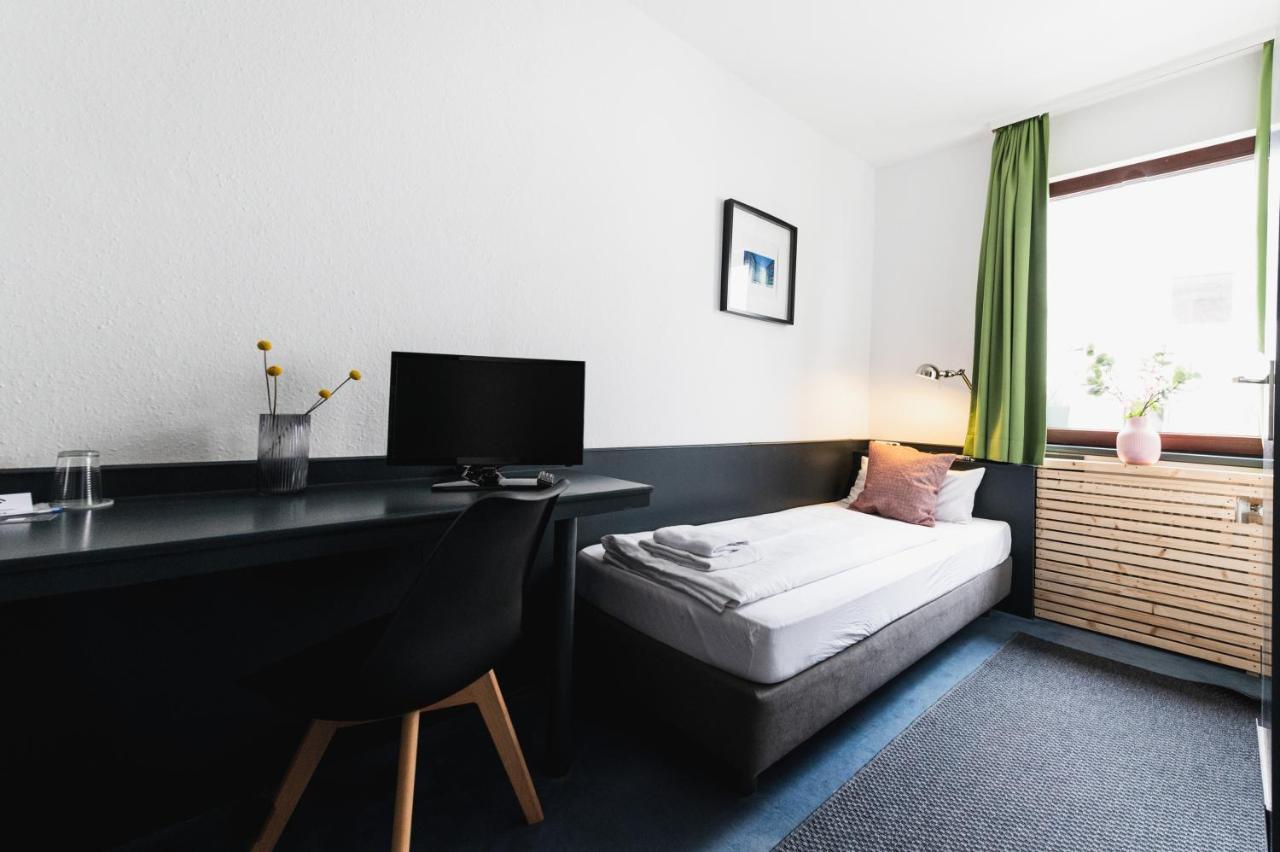 City Hotel Fellbach 24H Check-In Exterior foto
