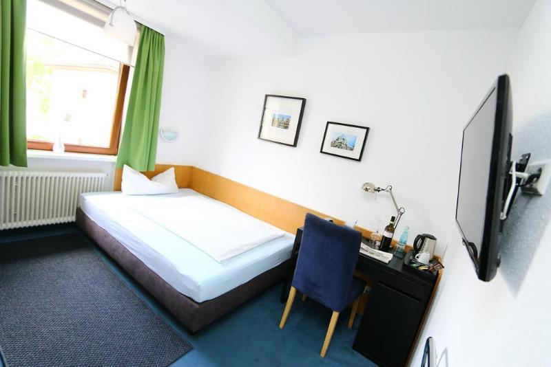 City Hotel Fellbach 24H Check-In Exterior foto