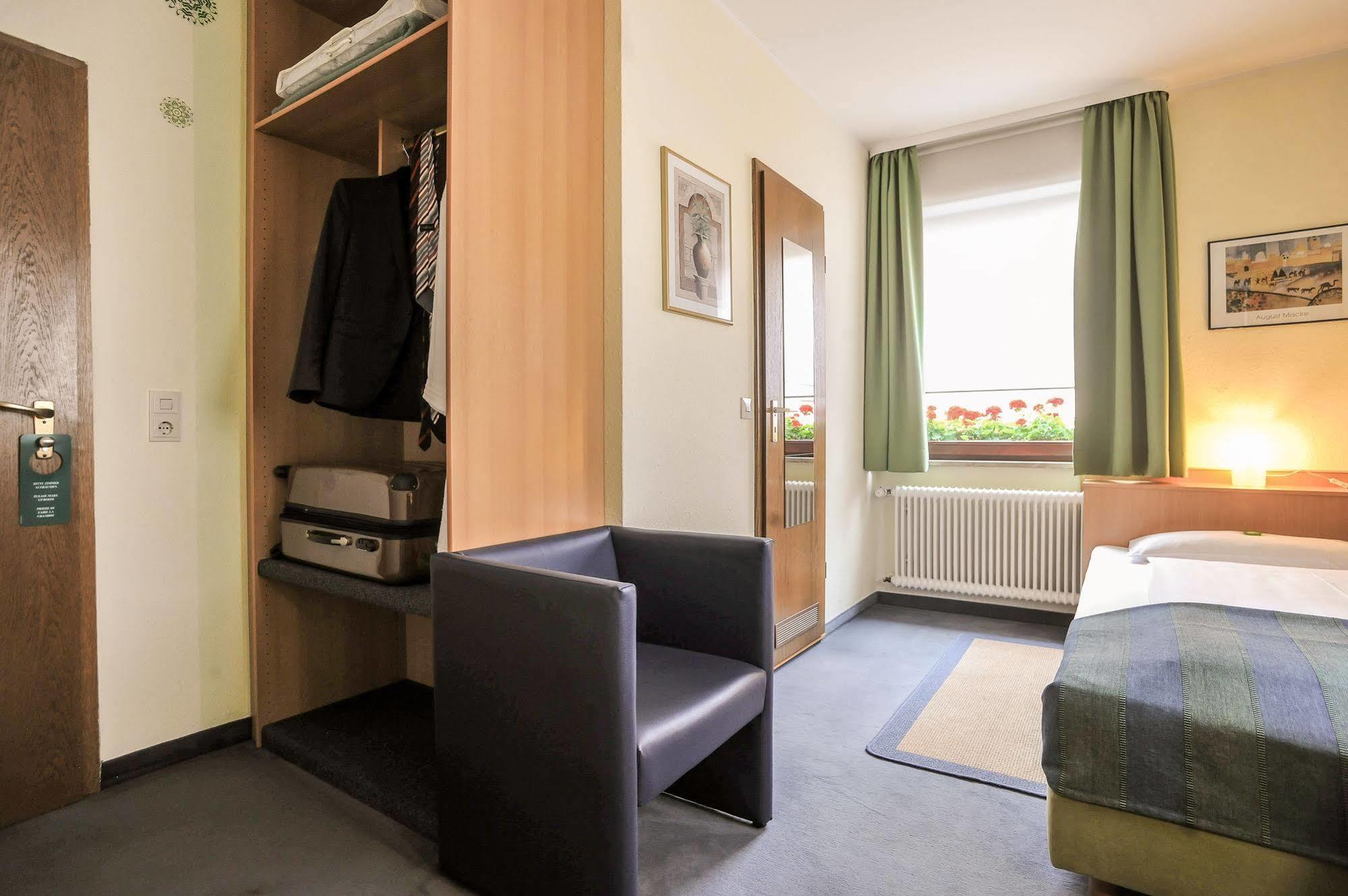 City Hotel Fellbach 24H Check-In Exterior foto